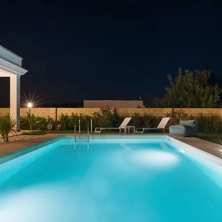Villa Claudia Matino Exterior photo